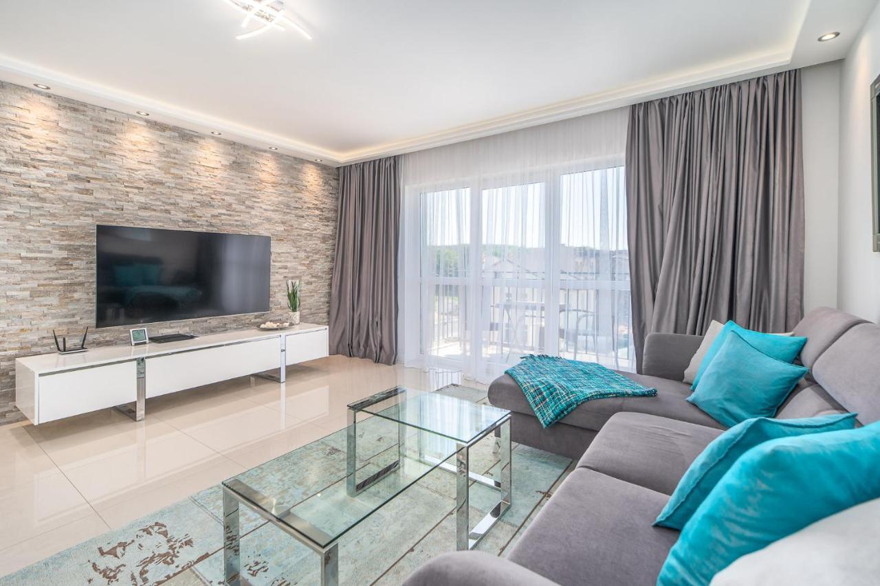 Stylish Vacation Apartment With Parking In Miedzyzdroje By Noclegi Renters Esterno foto