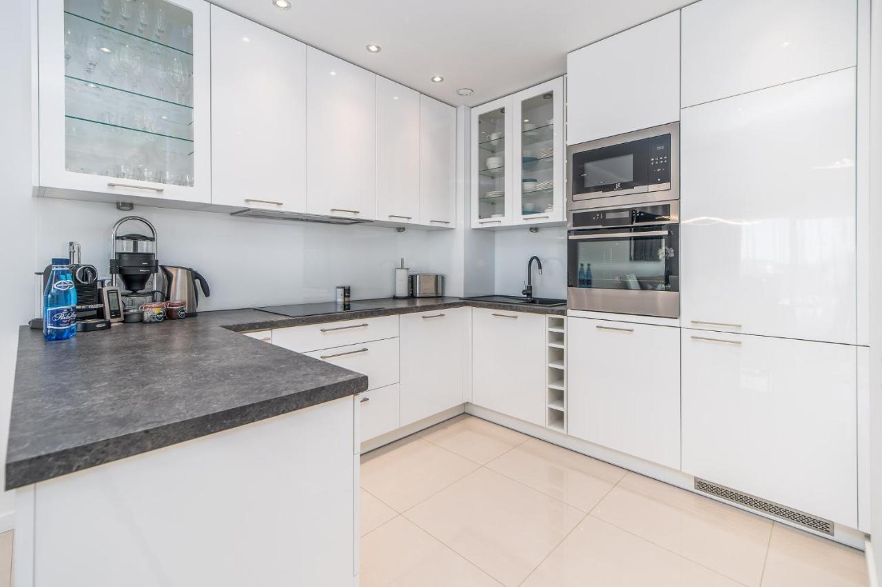 Stylish Vacation Apartment With Parking In Miedzyzdroje By Noclegi Renters Esterno foto