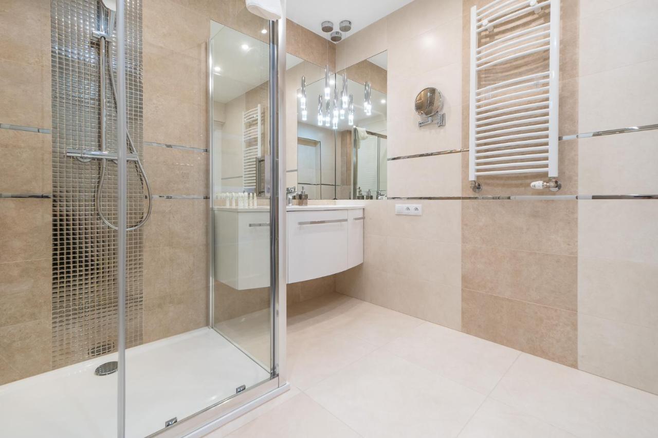 Stylish Vacation Apartment With Parking In Miedzyzdroje By Noclegi Renters Esterno foto